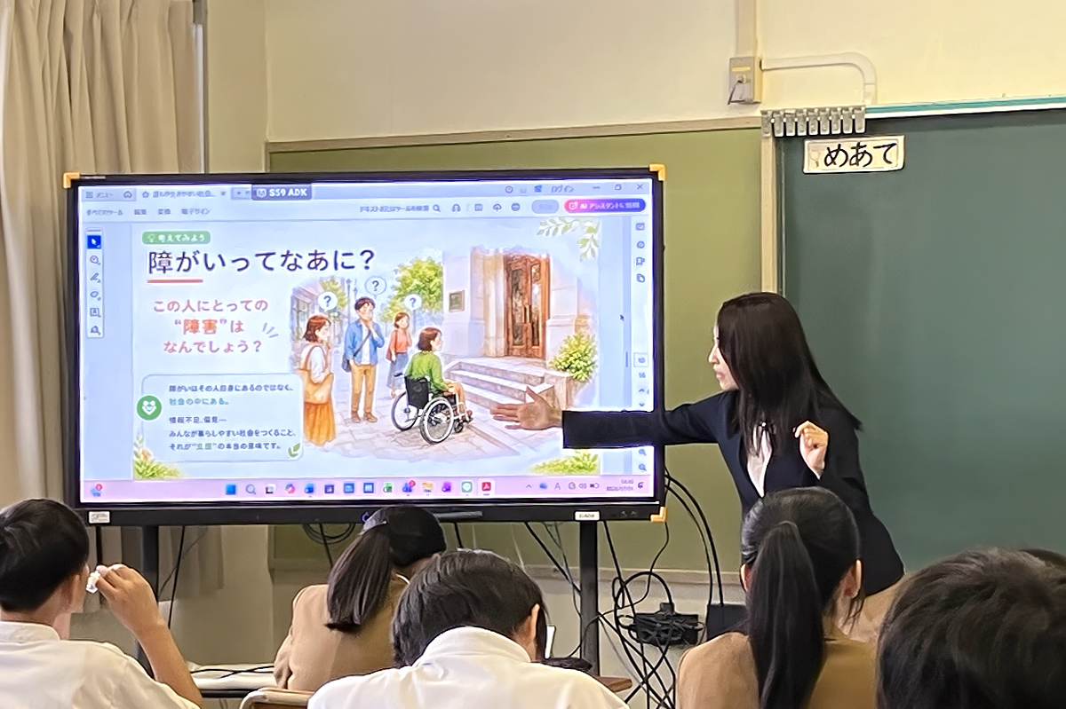 広島市立瀬野川東中学校にて職業講話を行いました。